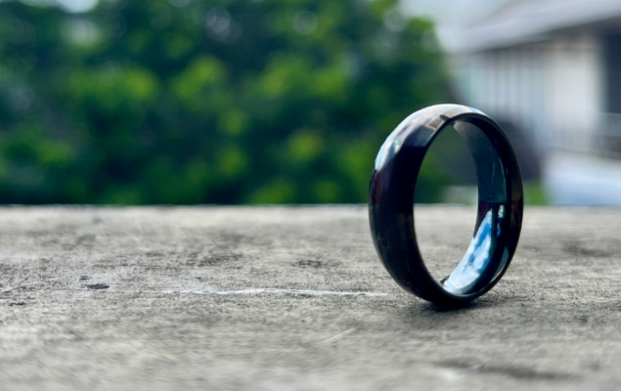 black wedding ring