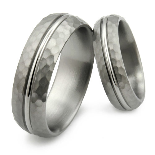 hammered titanium rings with rounded center accent