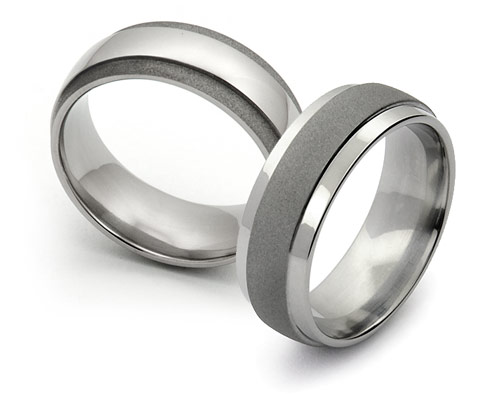 Black Titanium Couple's Wedding Ring Set with Dual Grooves