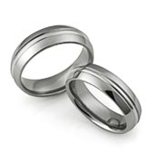 half-round titanium ring with round center detail